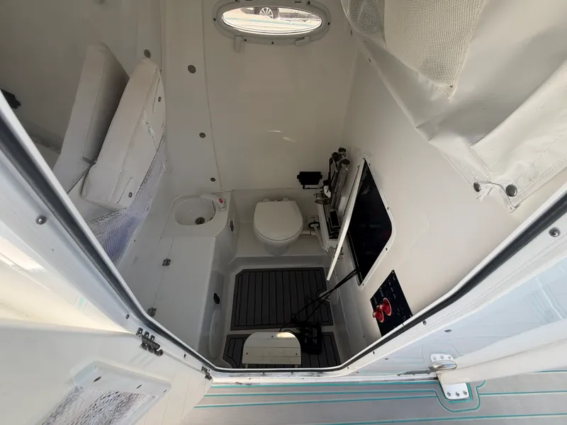 Slide: The Image of Sea Hunt GAMEFISH 28 CB 2024 - 30