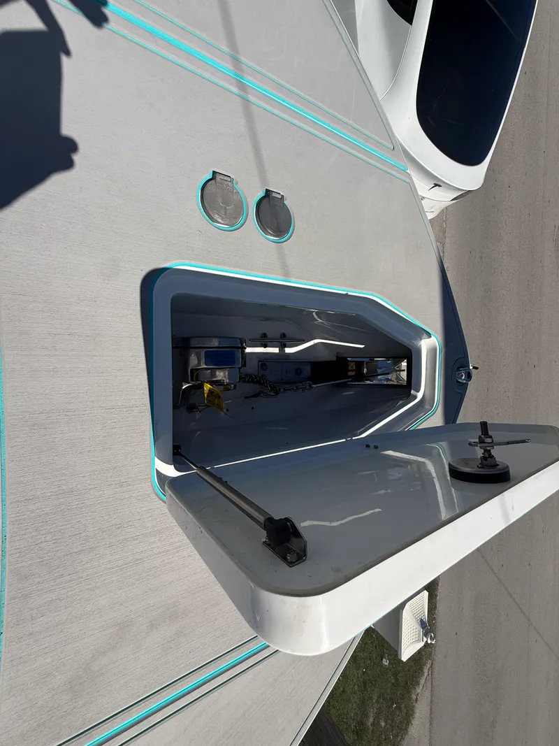 Slide: The Image of Sea Hunt GAMEFISH 28 CB 2024 - 20