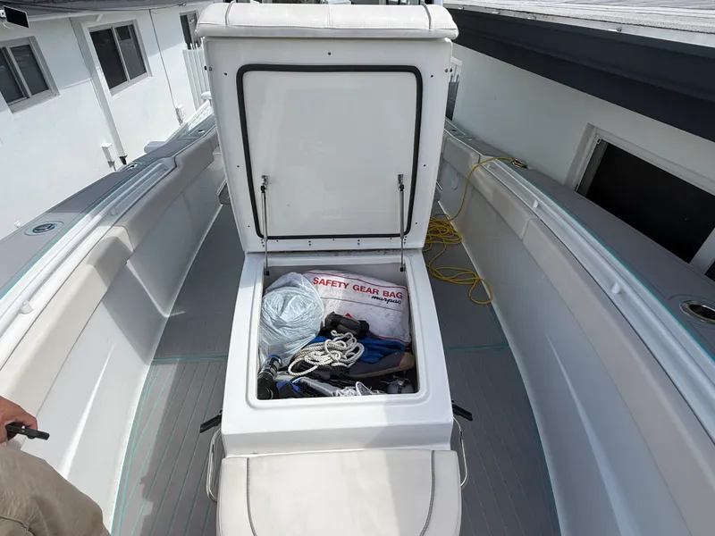 Slide: The Image of Sea Hunt GAMEFISH 28 CB 2024 - 22