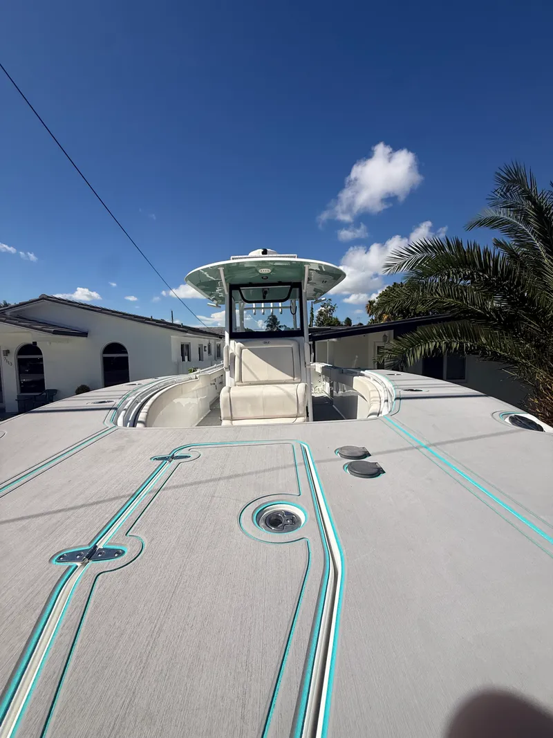Slide: The Image of Sea Hunt GAMEFISH 28 CB 2024 - 16