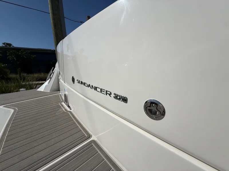 Slide: The Image of Sea Ray Sundancer 320 Outboard 2027 - 33