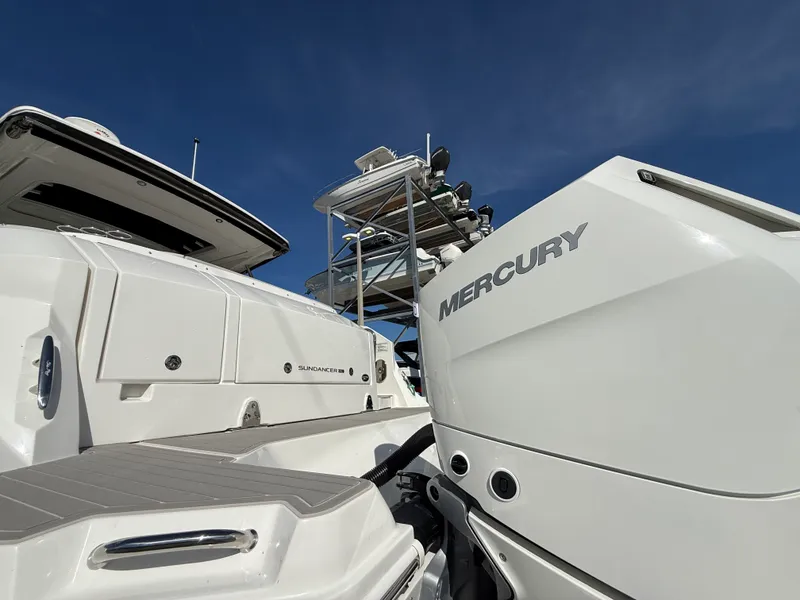 Slide: The Image of Sea Ray Sundancer 320 Outboard 2027 - 3