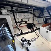 Slide: The Image of Sea Ray Sundancer 370 Outboard 2024 - 30