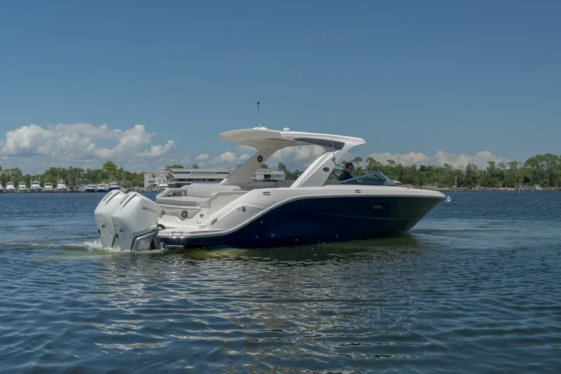 Slide: The Image of Sea Ray 310 SLX 2021 - 3