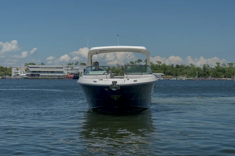 Slide: The Image of Sea Ray 310 SLX 2021 - 6