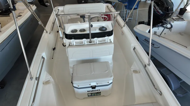 Slide: The Image of Boston Whaler 150 Montauk 2027 - 9