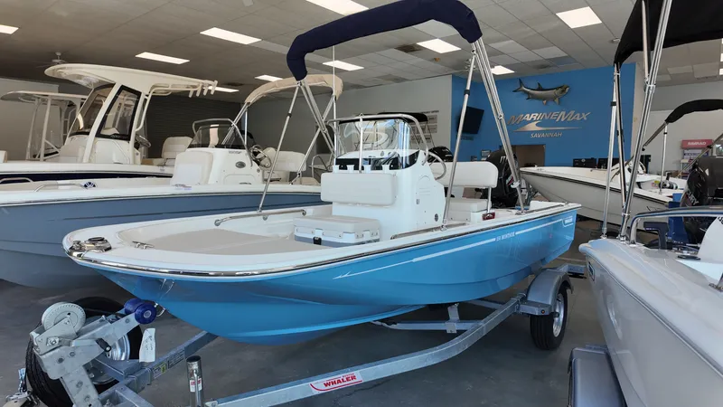 The Image of Boston Whaler 150 Montauk 2027 - 0