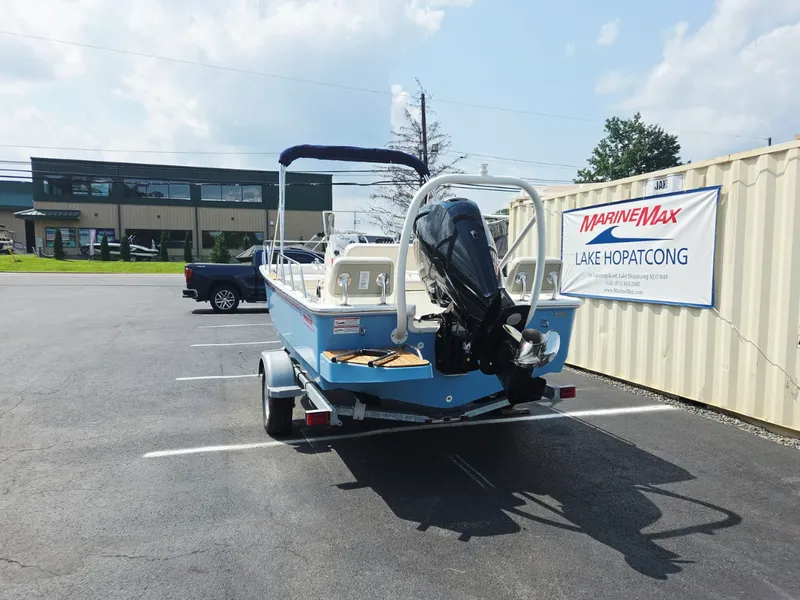 Slide: The Image of Boston Whaler 170 Montauk 2027 - 3