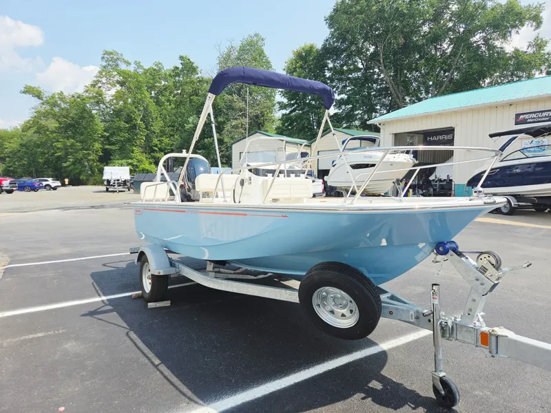 Slide: The Image of Boston Whaler 170 Montauk 2027 - 5