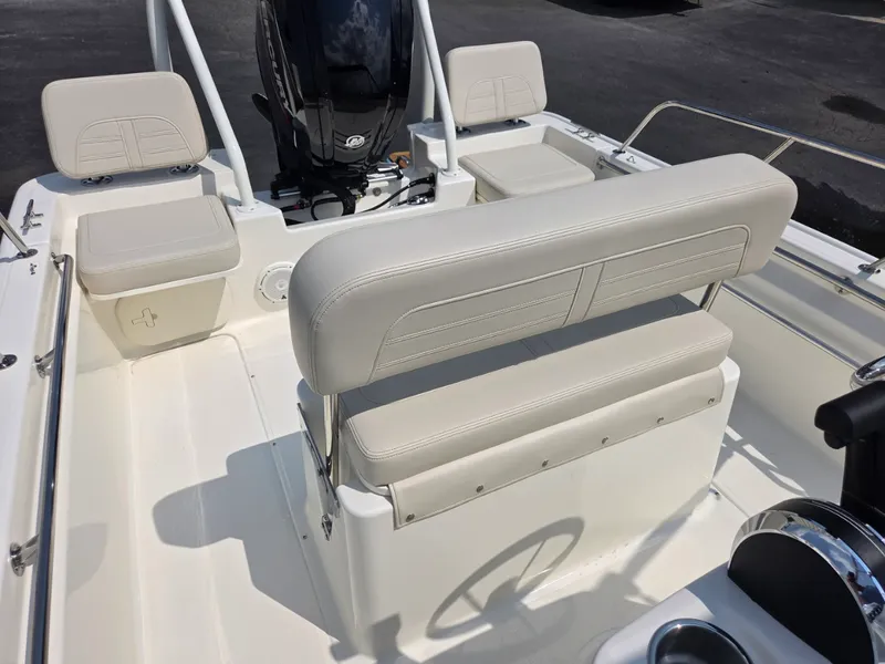 Slide: The Image of Boston Whaler 170 Montauk 2027 - 21