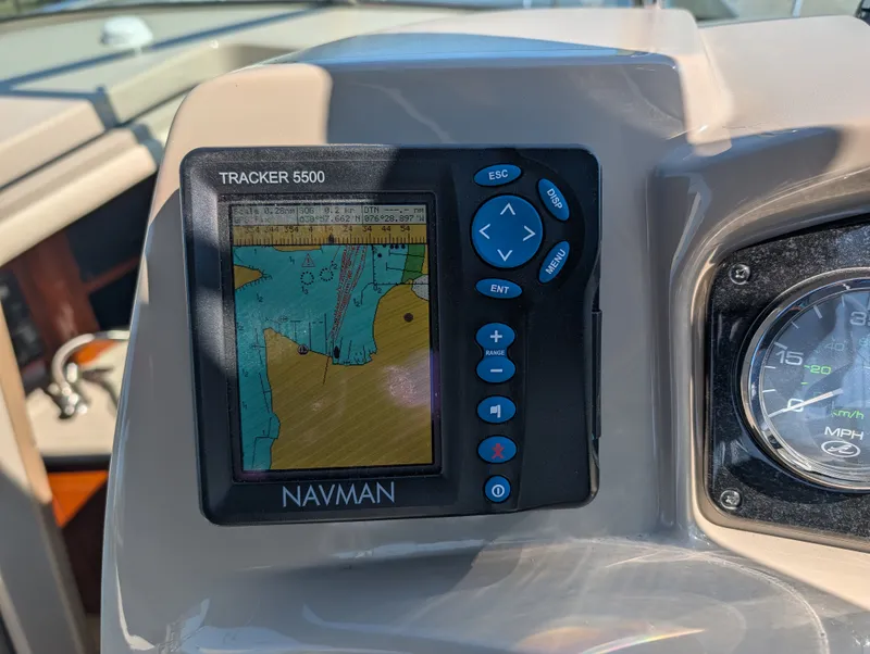 Slide: The Image of Sea Ray 240 SUNDANCER 2007 - 43