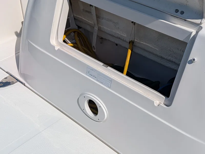 Slide: The Image of Sea Ray 240 SUNDANCER 2007 - 47
