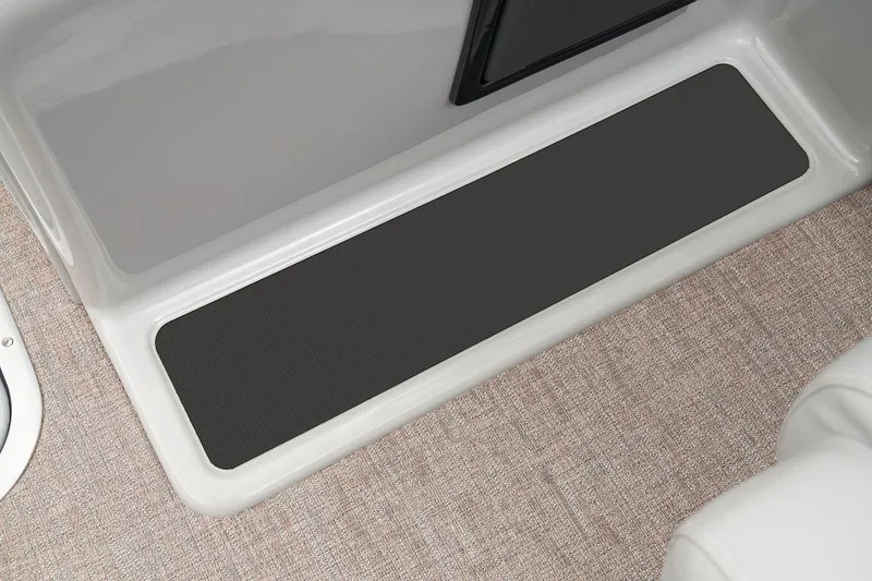 Slide: The Image of Ranger 223F 2023 - 35