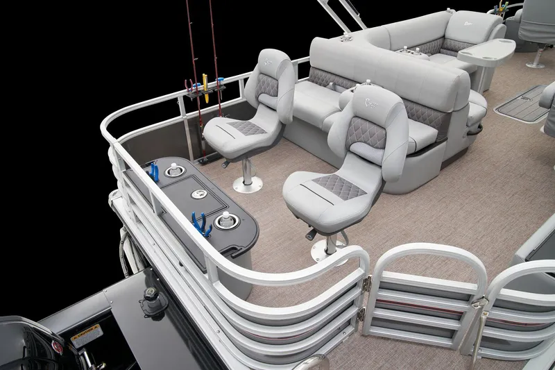 Slide: The Image of Ranger 223F 2023 - 39