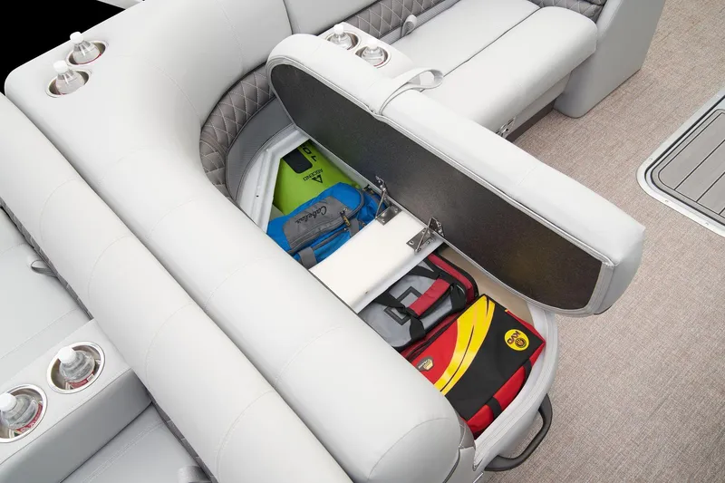 Slide: The Image of Ranger 223F 2023 - 40