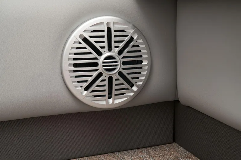 Slide: The Image of Ranger 223F 2023 - 45