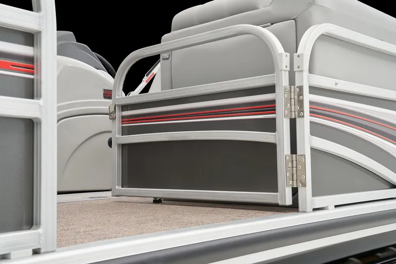 Slide: The Image of Ranger 223F 2023 - 47