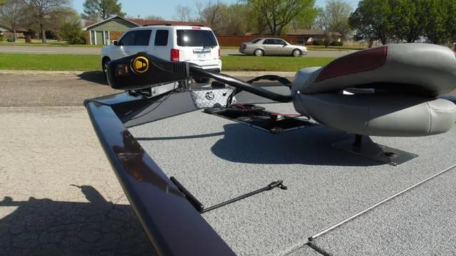 Slide: The Image of 2023 G3 Sportsman 1610 boat with trolling motor and seat. - 7