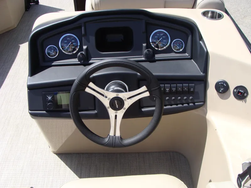 Slide: The Image of Bentley Pontoons 200 XL Cruise 2023 - 8