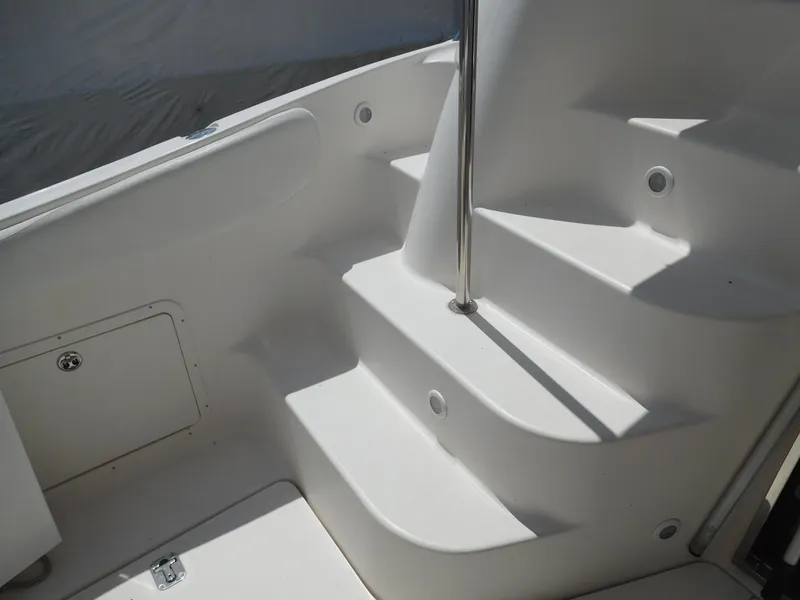 Slide: The Image of Staircase on 2007 Regal 4080 Sportyacht with stainless steel handrail. - 24