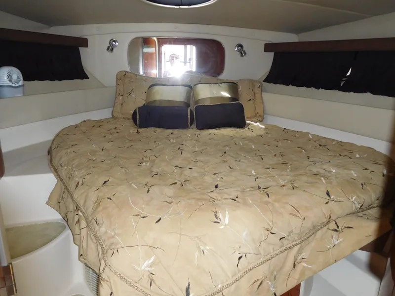 Slide: The Image of Regal 4080 Sportyacht 2007 - 50