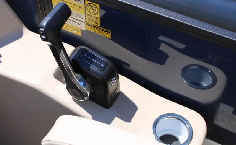 Slide: The Image of Bentley Pontoons Legacy 220 Navigator 2023 - 10