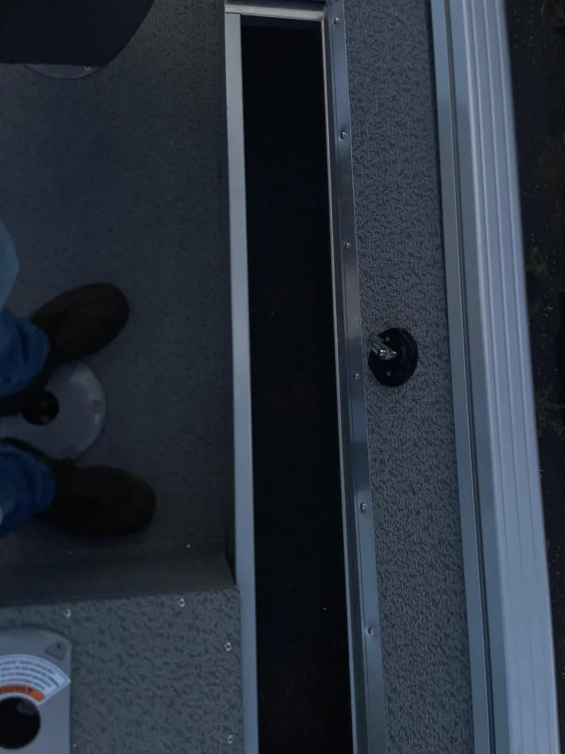 Slide: The Image of Starcraft Stealth 166 Tiller 2023 - 14