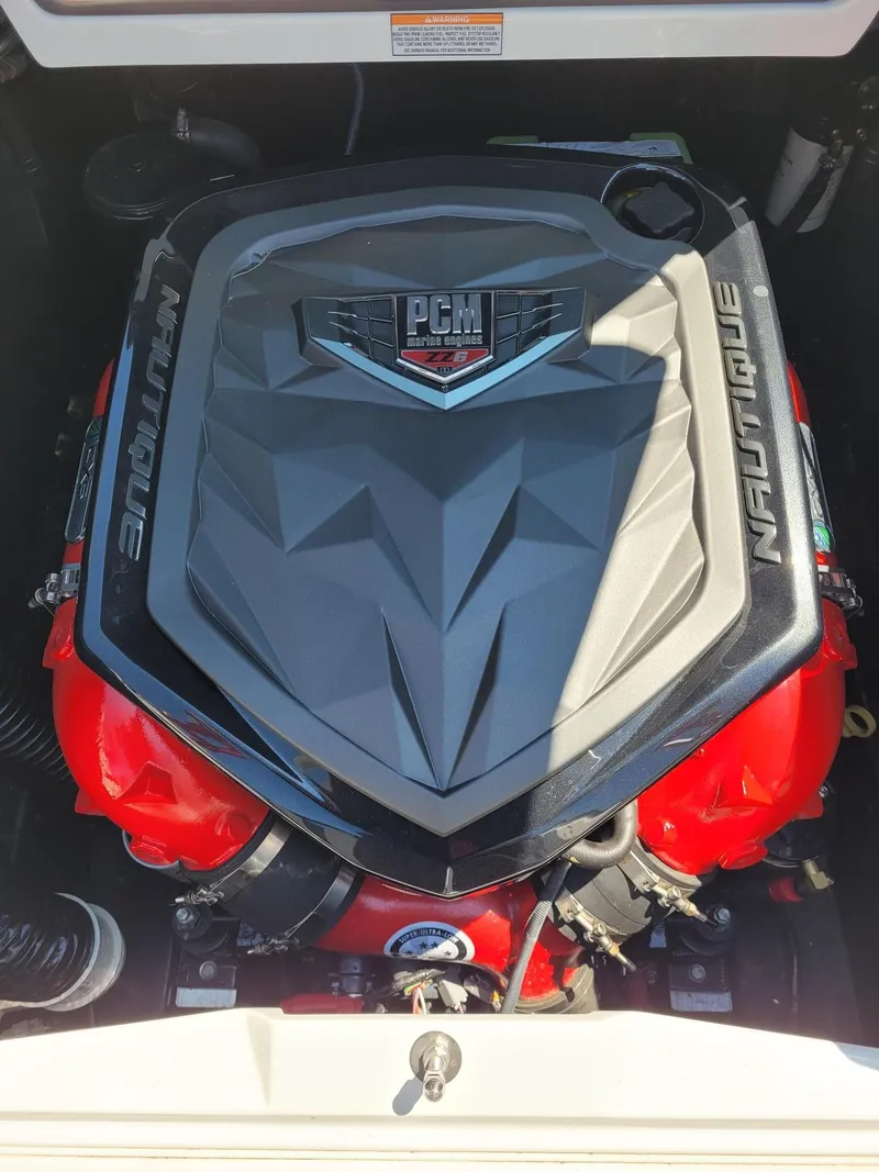 Slide: The Image of Nautique Super Air G23 2020 - 26