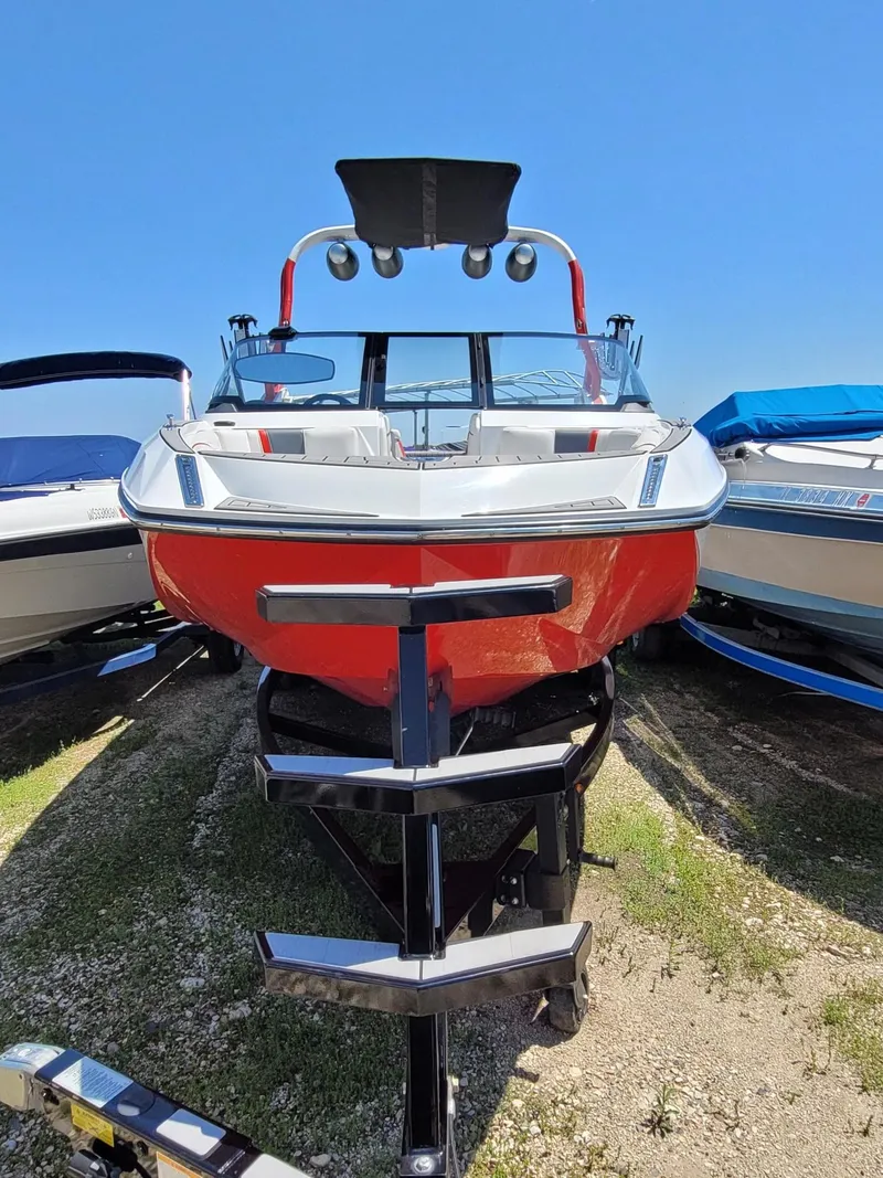 Slide: The Image of Nautique Super Air G23 2020 - 3