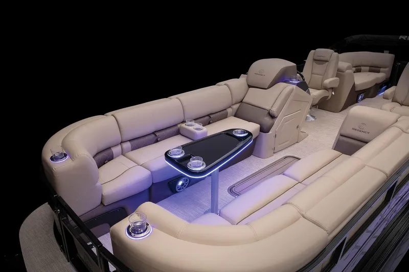 Slide: The Image of Regency 250 LE3 - 11