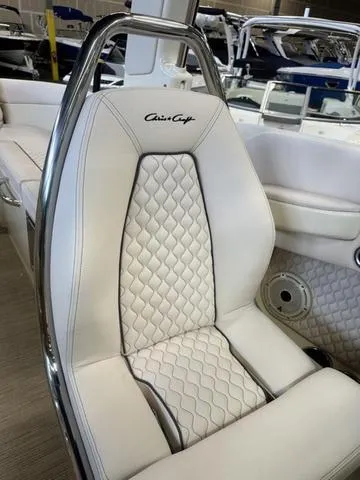 Slide: The Image of Chris-Craft Launch 28 GT 2024 - 12