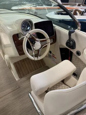 Slide: The Image of Chris-Craft Launch 28 GT 2024 - 13