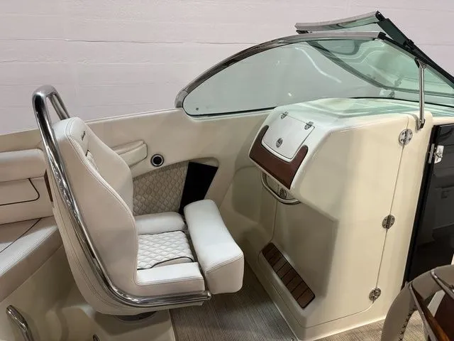 Slide: The Image of Chris-Craft Launch 28 GT 2024 - 24