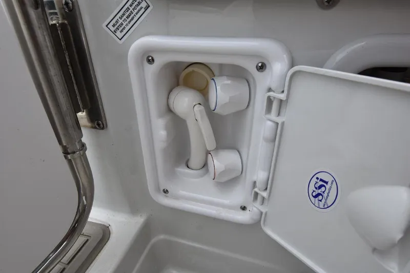 Slide: The Image of Crownline Boats 264 CR 2021 - 56