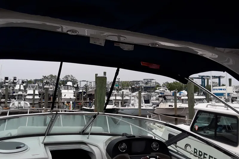 Slide: The Image of Crownline Boats 264 CR 2021 - 76