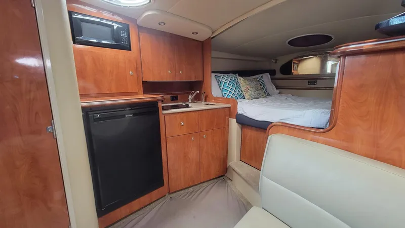 Slide: The Image of Cruisers Yachts 320 Express 2005 - 13