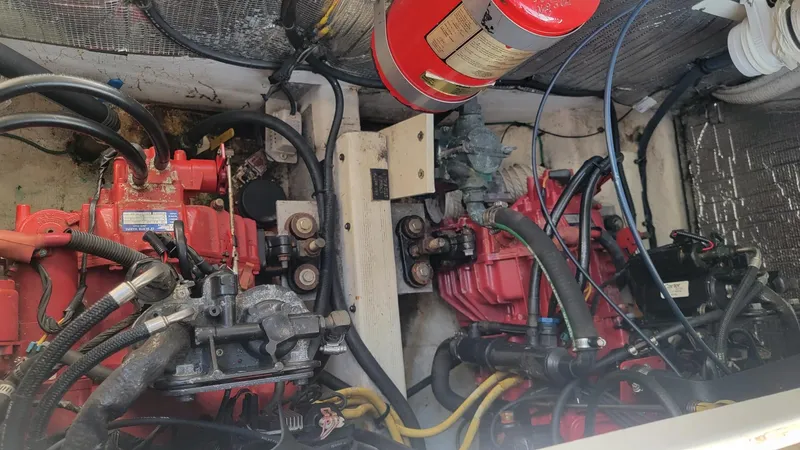 Slide: The Image of Cruisers Yachts 320 Express 2005 - 22