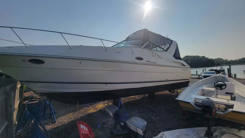 Slide: The Image of Cruisers Yachts 320 Express 2005 - 3