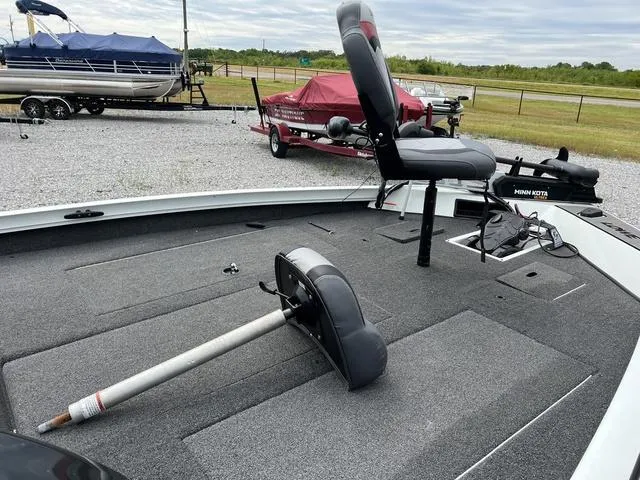 Slide: The Image of 2018 Lowe Stinger 188 fishing boat with seating and trolling motor. - 14