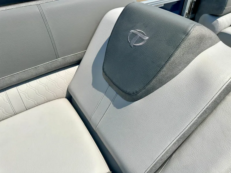 Slide: The Image of 2023 Tahoe Pontoon 23 FT Cascade Rear Fish Triple 25 seat detail. - 11