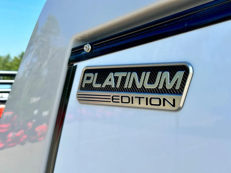 Slide: The Image of 2023 Tahoe Pontoon Cascade Versatile Rear Bench 25 FT Triple 25 SP Platinum Edition badge. - 10