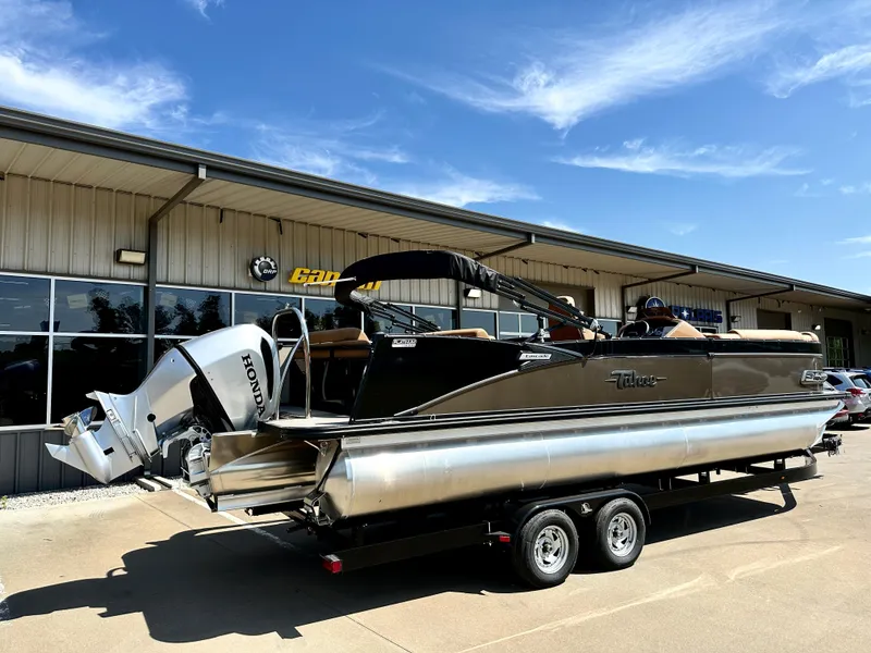 Slide: The Image of 2023 Tahoe Pontoon 25FT Cascade VRL Tritoon on trailer outside dealership. - 3