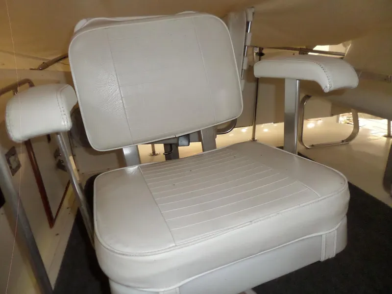 Slide: The Image of Bertram 42 Flybridge Motor Yacht 1978 - 55