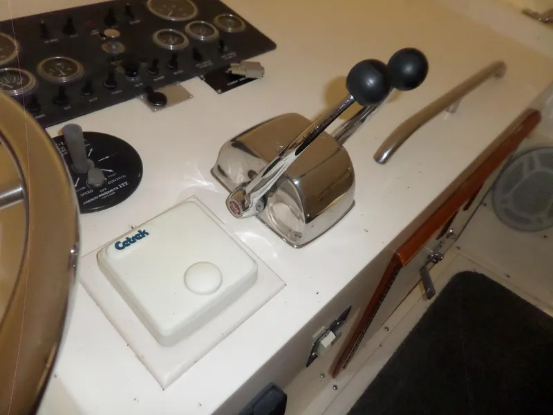 Slide: The Image of Bertram 42 Flybridge Motor Yacht 1978 - 58