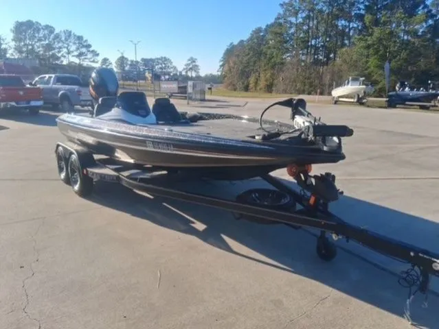 Slide: The Image of Skeeter ZX150 2023 - 3