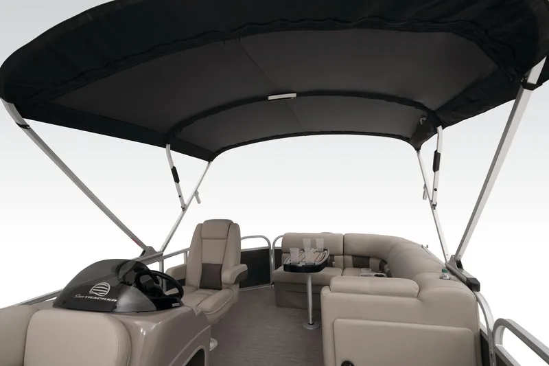 Slide: The Image of Sun Tracker Party Barge 20 DLX 2023 - 19