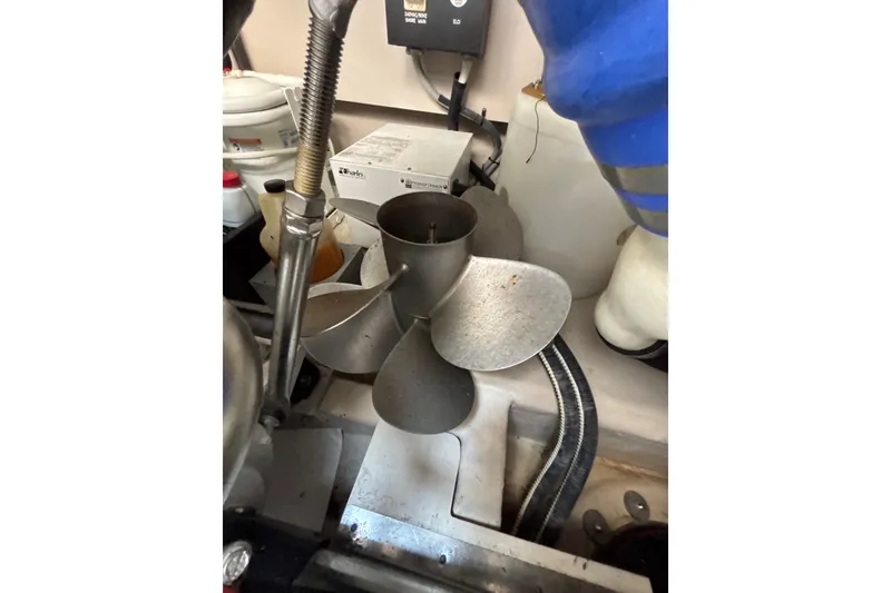 Slide: The Image of Engine room of 2018 Sea Ray Sundancer 510 with visible propeller and components. - 121