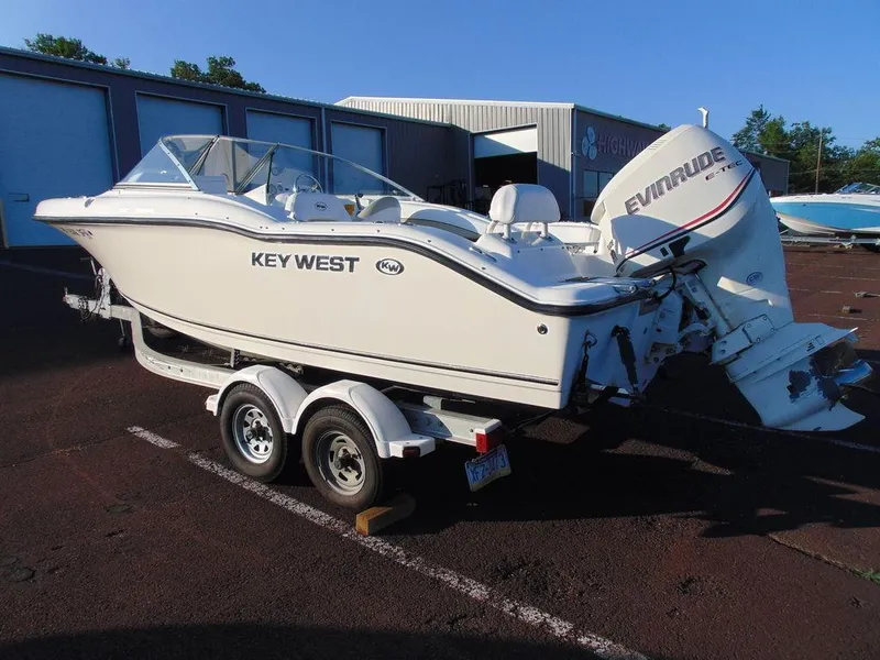 Slide: The Image of Key West 211 Dual Console 2010 - 2