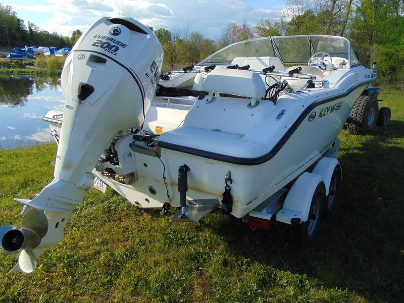 Slide: The Image of Key West 211 Dual Console 2010 - 7