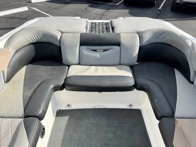 Slide: The Image of MasterCraft X55 2010 - 16